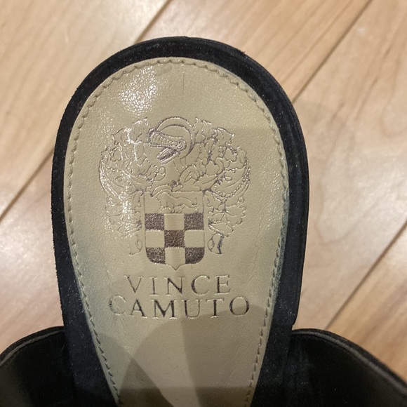 Vince Camuto Perforated Peep Toe Bootie - Picture 6 of 8